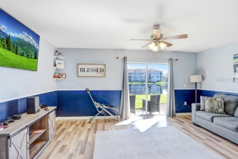 Townhouse in Brandon, Florida 3 bedrooms, 178.09 sq.m. № 1527531 - photo 7