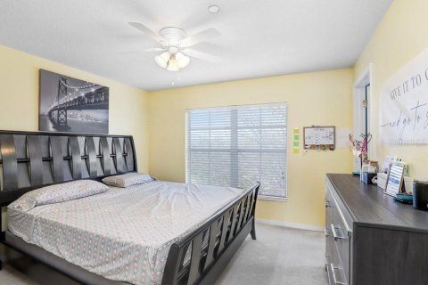 Townhouse in Brandon, Florida 3 bedrooms, 178.09 sq.m. № 1527531 - photo 15