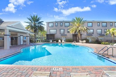 Townhouse in Brandon, Florida 3 bedrooms, 178.09 sq.m. № 1527531 - photo 28