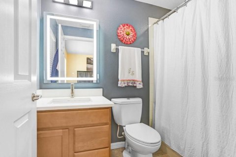 Townhouse in Brandon, Florida 3 bedrooms, 178.09 sq.m. № 1527531 - photo 16