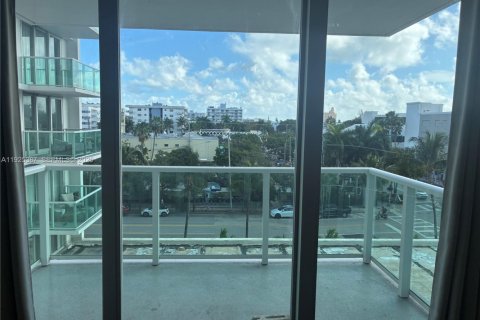 Снять в аренду кондоминиум в Майами-Бич, Флорида 50.45м2, № 1983901 - фото 14