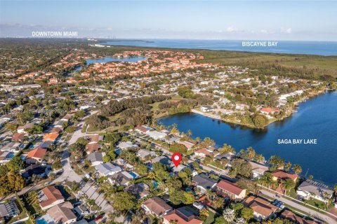 Купить виллу или дом в Катлер-Бей, Флорида 4 спальни, 212.75м2, № 2008987 - фото 5