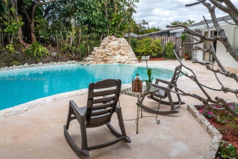 Купить виллу или дом в Катлер-Бей, Флорида 4 спальни, 212.75м2, № 2008987 - фото 19