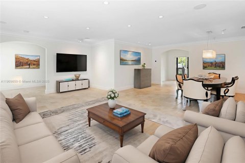 Villa ou maison à vendre à Hollywood, Floride: 5 chambres, 328.6 m2 № 1966359 - photo 3