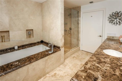 Villa ou maison à vendre à Hollywood, Floride: 5 chambres, 328.6 m2 № 1966359 - photo 26