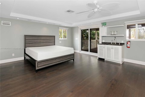 Villa ou maison à vendre à Hollywood, Floride: 5 chambres, 328.6 m2 № 1966359 - photo 15