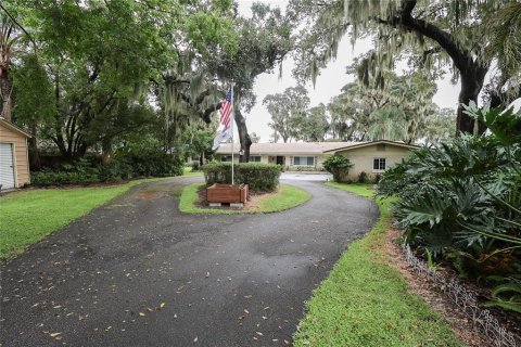 Villa ou maison à vendre à Winter Haven, Floride: 4 chambres, 318.47 m2 № 2410195 - photo 9
