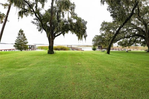 Villa ou maison à vendre à Winter Haven, Floride: 4 chambres, 318.47 m2 № 2410195 - photo 13