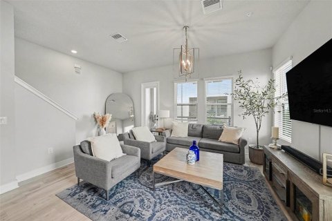 Touwnhouse à vendre à Tampa, Floride: 3 chambres, 193.33 m2 № 2093864 - photo 6