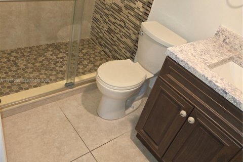 Снять в аренду кондоминиум в Майами, Флорида 2 спальни, 89.65м2, № 1989751 - фото 11