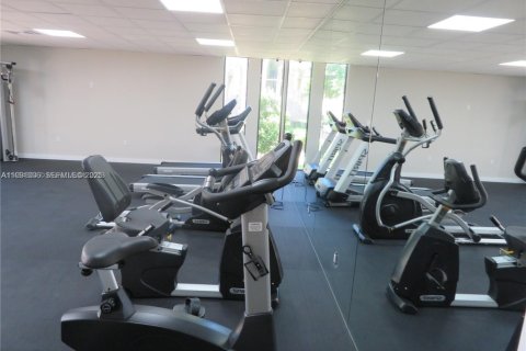 Снять в аренду кондоминиум в Майами, Флорида 2 спальни, 89.65м2, № 1989751 - фото 26
