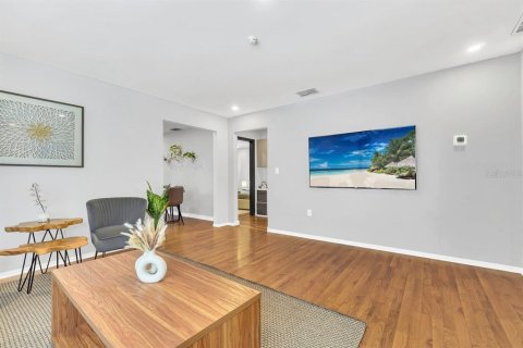 Casa en alquiler en Winter Haven, Florida, 3 dormitorios, 126.81 m2 № 1813394 - foto 4