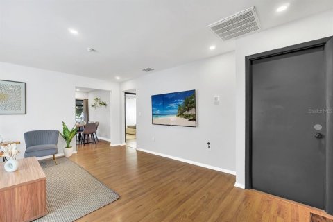 Casa en alquiler en Winter Haven, Florida, 3 dormitorios, 126.81 m2 № 1813394 - foto 5