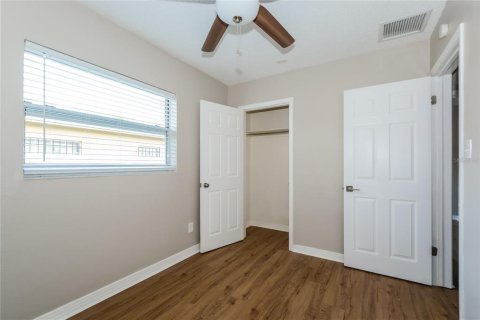 Villa ou maison à louer à Tampa, Floride: 4 chambres, 130.99 m2 № 1802399 - photo 13