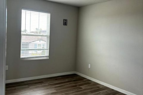 House in Winter Haven, Florida 4 bedrooms, 219.25 sq.m. № 1757487 - photo 17