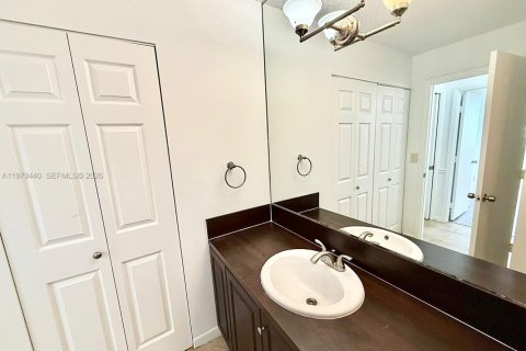 Copropriété à louer à West Palm Beach, Floride: 2 chambres, 84.36 m2 № 2046064 - photo 11