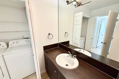 Copropriété à louer à West Palm Beach, Floride: 2 chambres, 84.36 m2 № 2046064 - photo 12