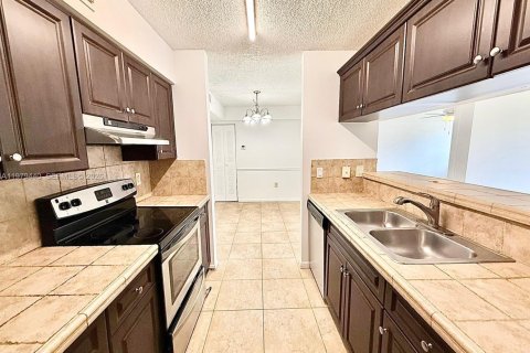 Copropriété à louer à West Palm Beach, Floride: 2 chambres, 84.36 m2 № 2046064 - photo 5