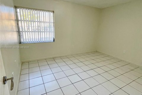 Apartment in Miami, Florida 2 bedrooms, 109.25 sq.m. № 1994826 - photo 10
