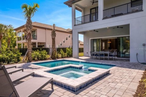 House in Kissimmee, Florida 6 bedrooms, 347.92 sq.m. № 2396985 - photo 11