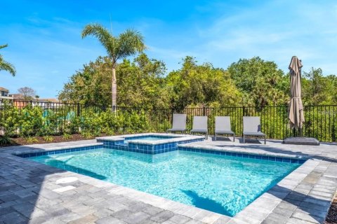 House in Kissimmee, Florida 6 bedrooms, 347.92 sq.m. № 2396985 - photo 10