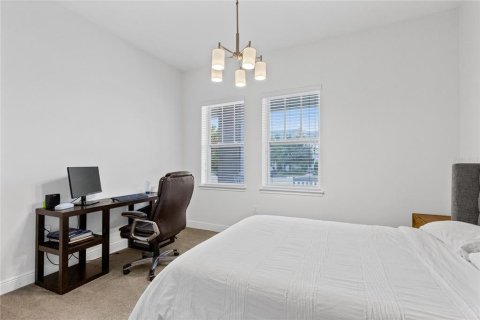 House in Orlando, Florida 3 bedrooms, 184.04 sq.m. № 2402781 - photo 15