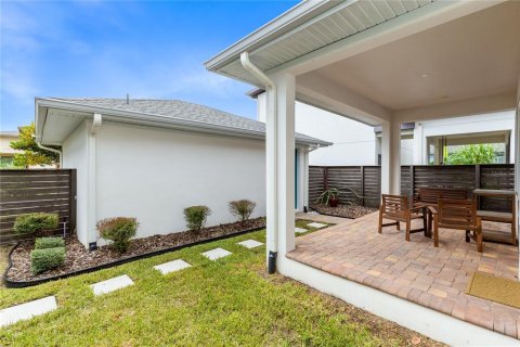House in Orlando, Florida 3 bedrooms, 184.04 sq.m. № 2402781 - photo 21