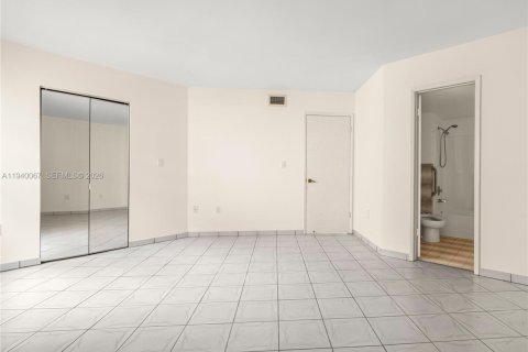 Copropriété à vendre à Miami, Floride: 2 chambres, 92.9 m2 № 2000034 - photo 22