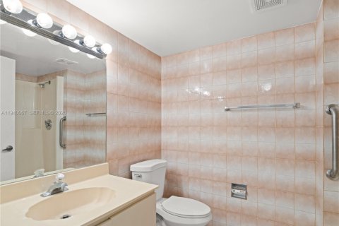 Copropriété à vendre à Miami, Floride: 2 chambres, 92.9 m2 № 2000034 - photo 15