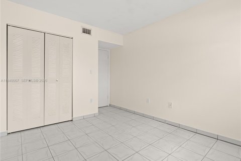 Copropriété à vendre à Miami, Floride: 2 chambres, 92.9 m2 № 2000034 - photo 18