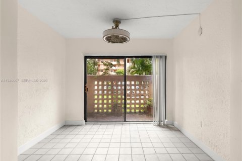 Copropriété à vendre à Miami, Floride: 2 chambres, 92.9 m2 № 2000034 - photo 9