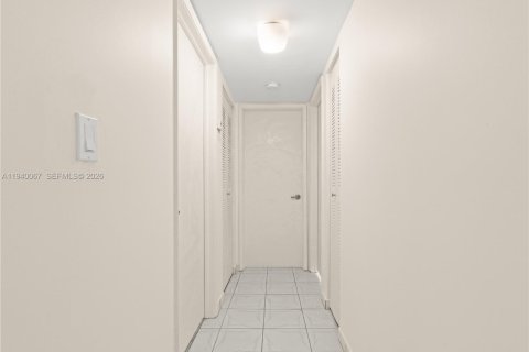 Copropriété à vendre à Miami, Floride: 2 chambres, 92.9 m2 № 2000034 - photo 14