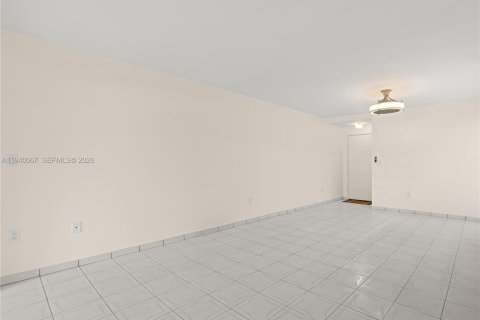 Copropriété à vendre à Miami, Floride: 2 chambres, 92.9 m2 № 2000034 - photo 7