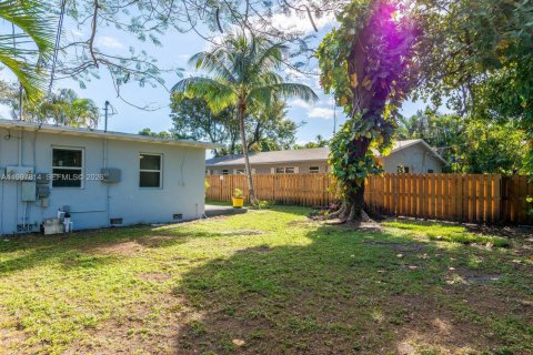 Villa ou maison à louer à Fort Lauderdale, Floride: 2 chambres, 74.88 m2 № 2060740 - photo 17