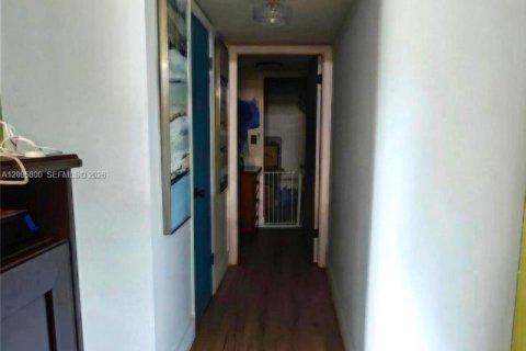 Condominio en alquiler en Hollywood, Florida, 2 dormitorios № 2071102 - foto 5