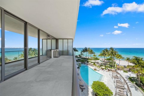 Condo in Sunny Isles Beach, Florida, 2 bedrooms  № 1864026 - photo 15