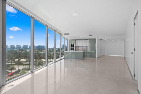 Condo in Sunny Isles Beach, Florida, 2 bedrooms  № 1864026 - photo 9