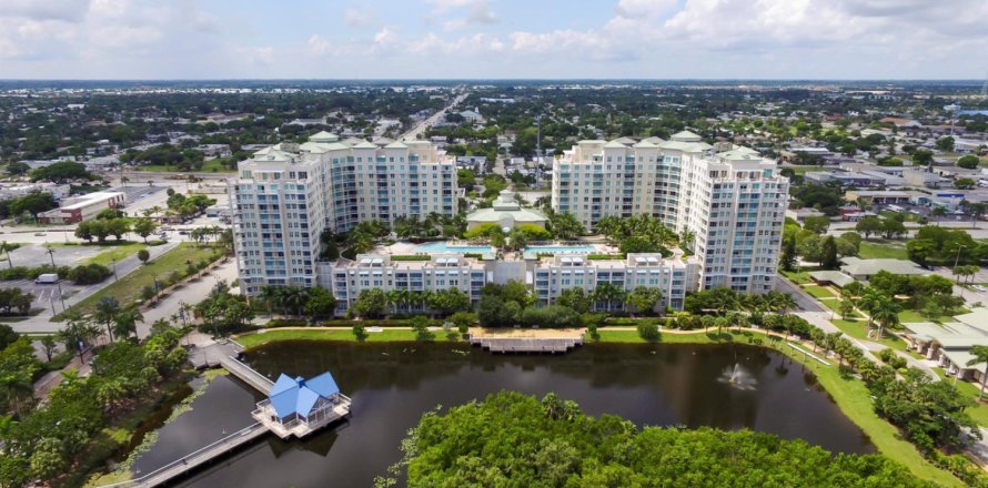 Condo in Boynton Beach, Florida, 2 bedrooms  № 1071295