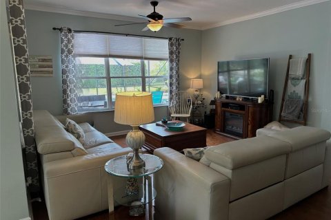 Casa en venta en DeLand, Florida, 4 dormitorios, 226.5 m2 № 1733293 - foto 8