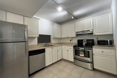 Condo in Plantation, Florida, 1 bedroom  № 2264918 - photo 3