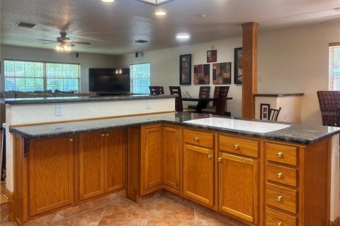 House in Orlando, Florida 3 bedrooms, 244.98 sq.m. № 1829282 - photo 12