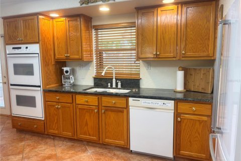 House in Orlando, Florida 3 bedrooms, 244.98 sq.m. № 1829282 - photo 11