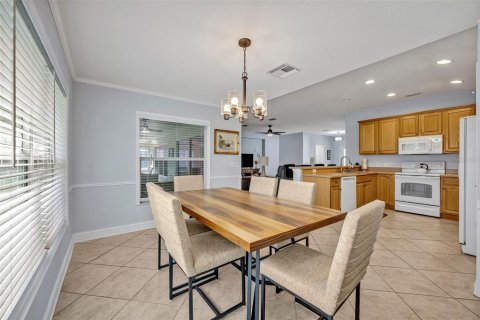 House in Summerfield, Florida 2 bedrooms, 146.32 sq.m. № 1816615 - photo 18