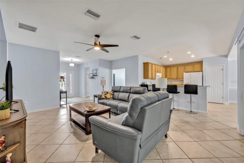 House in Summerfield, Florida 2 bedrooms, 146.32 sq.m. № 1816615 - photo 8