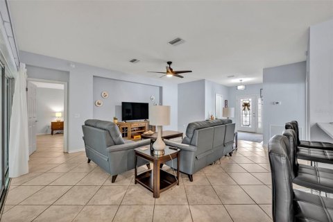 House in Summerfield, Florida 2 bedrooms, 146.32 sq.m. № 1816615 - photo 7