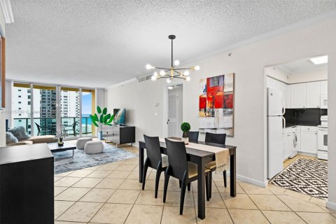 Condominio en venta en Hollywood, Florida, 1 dormitorio, 77.57 m2 № 2035503 - foto 7