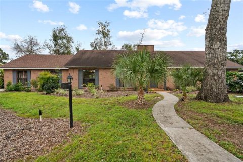 House in Brandon, Florida 4 bedrooms, 242.66 sq.m. № 2398670 - photo 29