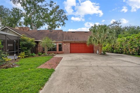 House in Brandon, Florida 4 bedrooms, 242.66 sq.m. № 2398670 - photo 27