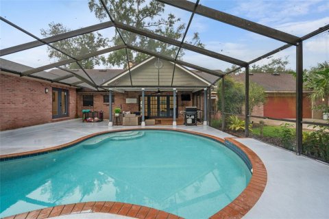 House in Brandon, Florida 4 bedrooms, 242.66 sq.m. № 2398670 - photo 3