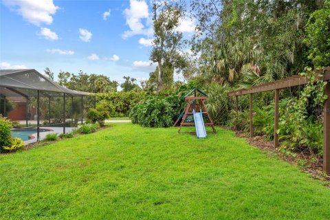 House in Brandon, Florida 4 bedrooms, 242.66 sq.m. № 2398670 - photo 6
